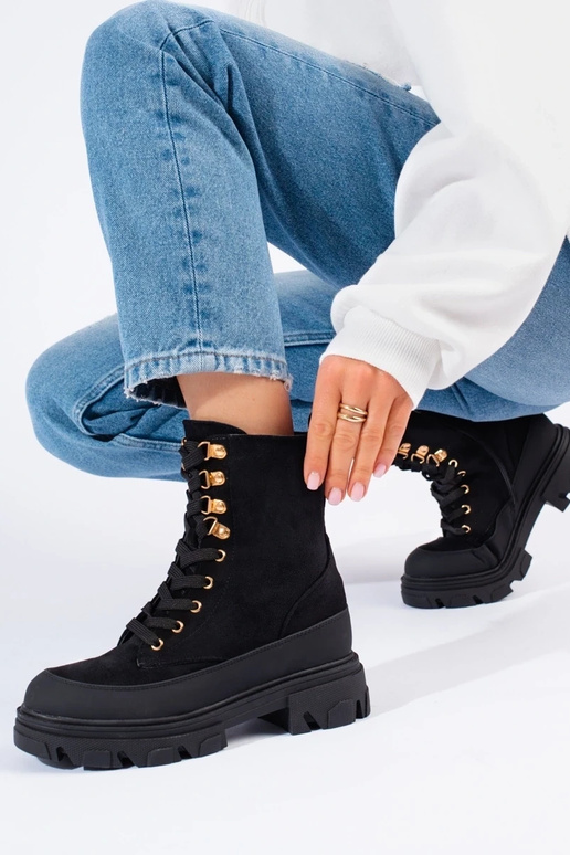 Dameslaarzen met plateau in de zwarte... Dameslaarzen met plateau in de zwarte...