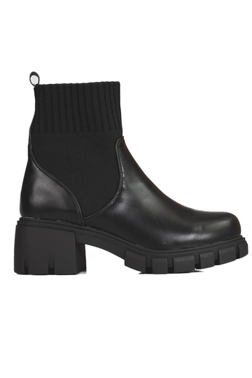 Schwarze Damenschuhe mit...