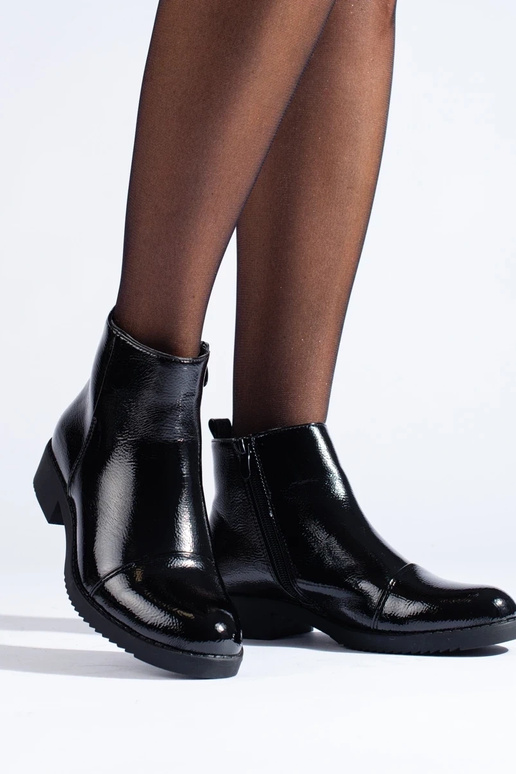 niedrige Damenschuhe mit Lackeffekt niedrige Damenschuhe mit Lackeffekt