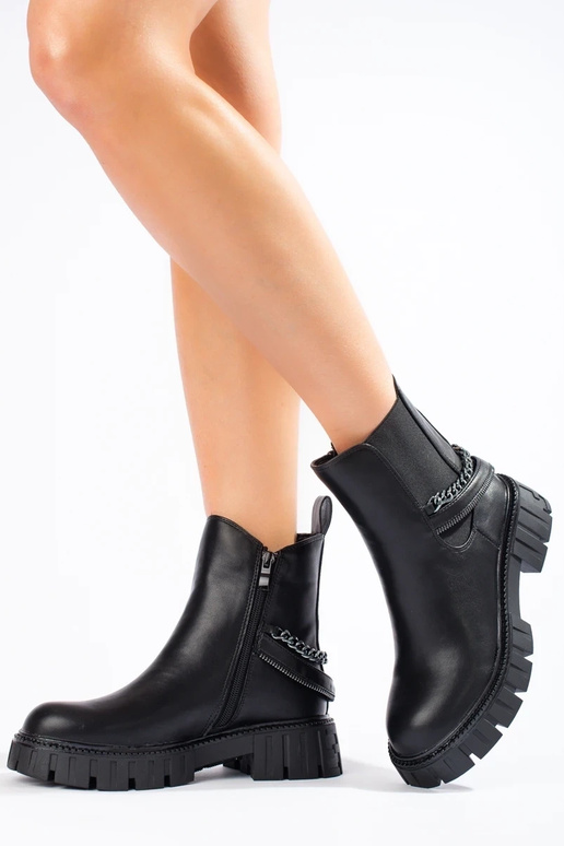 Damesschoenen met ketting in het zwart Damesschoenen met ketting in het zwart