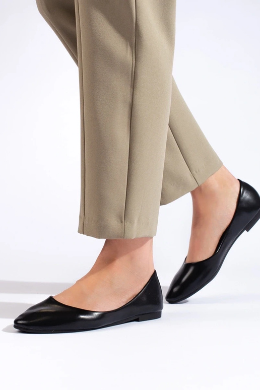 Schwarze Ballerinas des klassischen... Schwarze Ballerinas des klassischen...