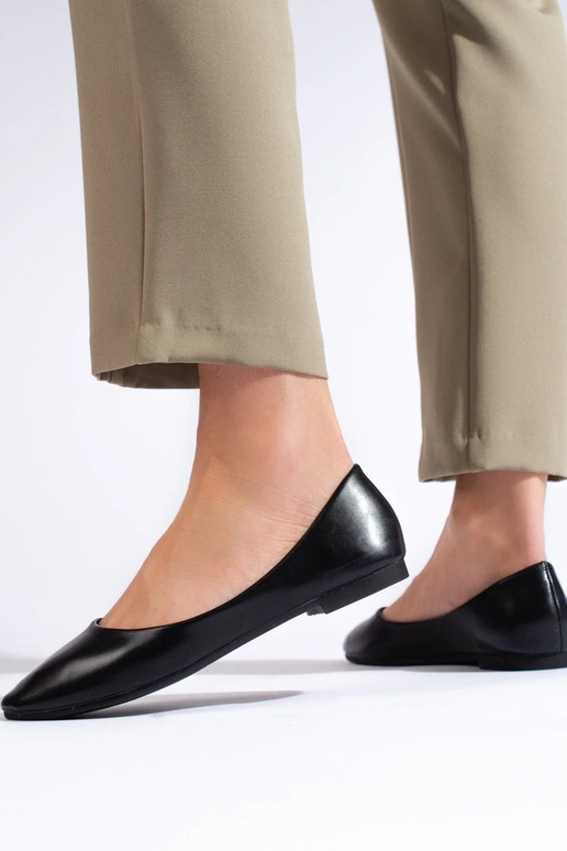 Ballerines noires modèle classique