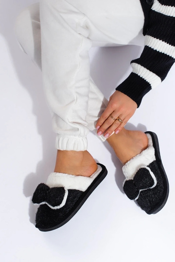 Chaussons avec ruban... 2