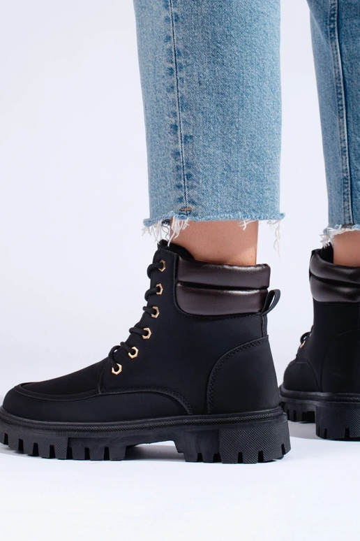 bottes noires bottes noires