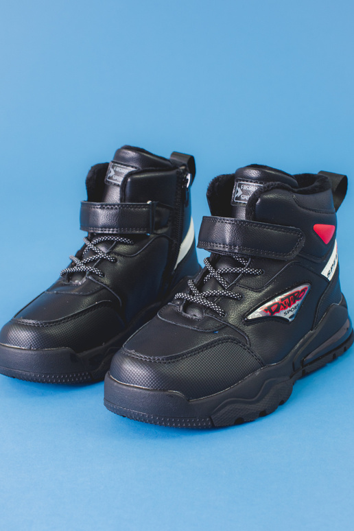 avec des lacets chaussures garçons... avec des lacets chaussures garçons...