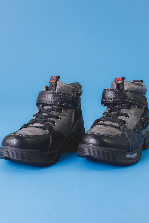 Stiefel für Jungen in grauer Farbe Stiefel für Jungen in grauer Farbe