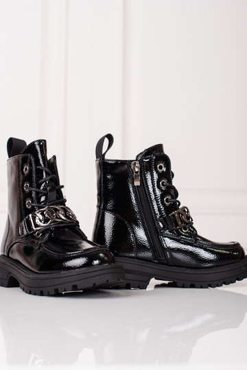 avec des chaussures à... 2