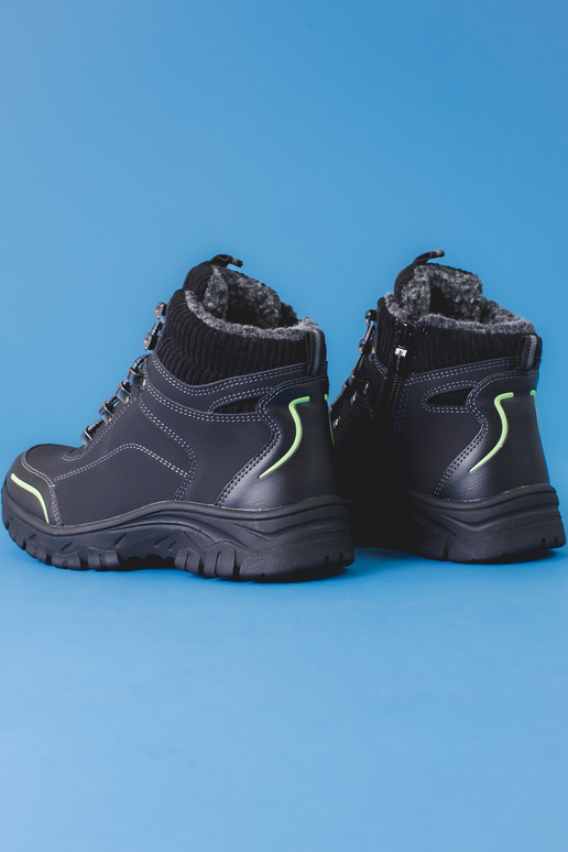 Chaussures de trekking noires pour... Chaussures de trekking noires pour...