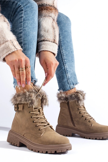 Damenstiefel mit Fell in... 2