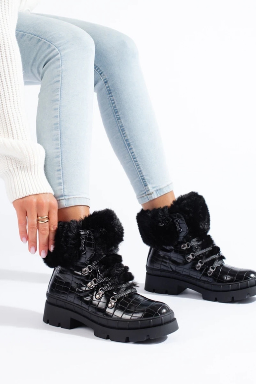 Schuhe für Damen mit Fell in...