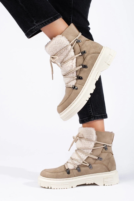 beige Dames snowboots met schapenvacht