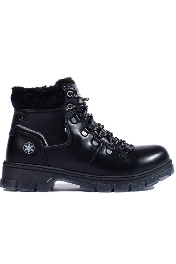 bottes noires en cuir...