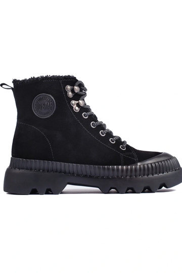bottes noires avec...