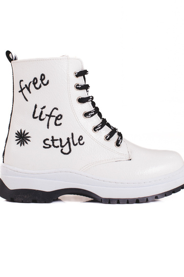 chaussures blanches pour...