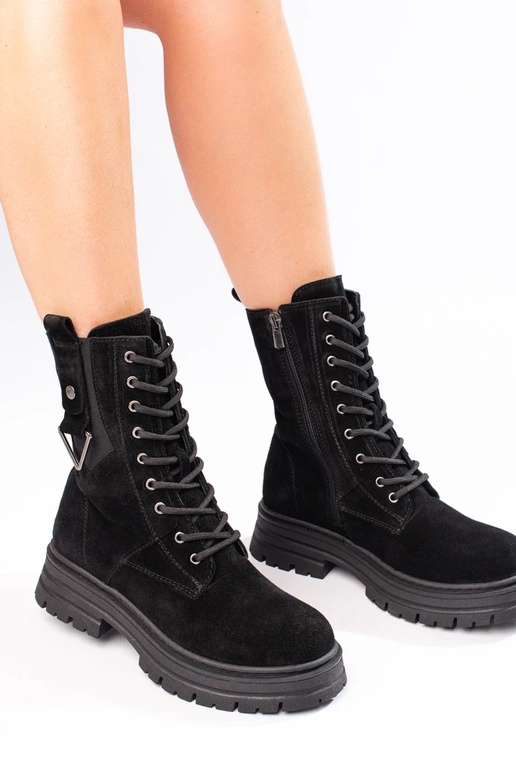 Chaussures hautes pour femmes en cuir... Chaussures hautes pour femmes en cuir...