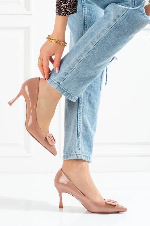 Vinceza beige schoenen met hoge hakken Vinceza beige schoenen met hoge hakken