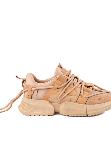 beige Sneakers model...