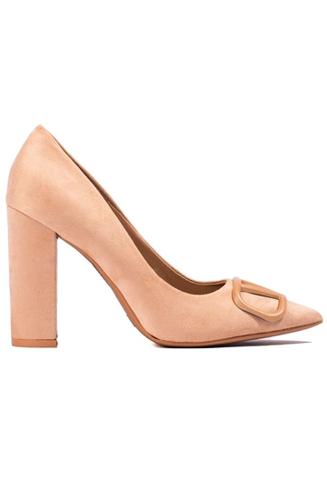 Schoenen met hoge hakken...