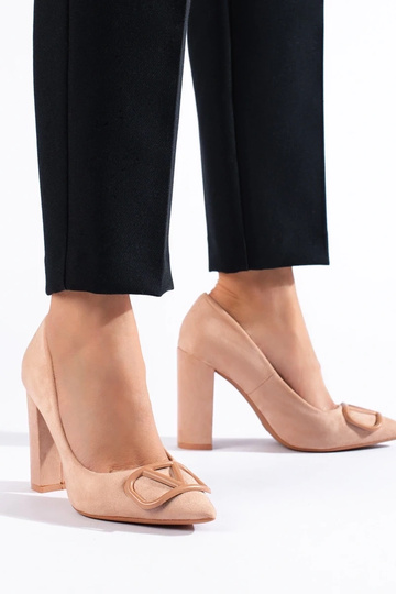 Hochhackige Schuhe von... 2