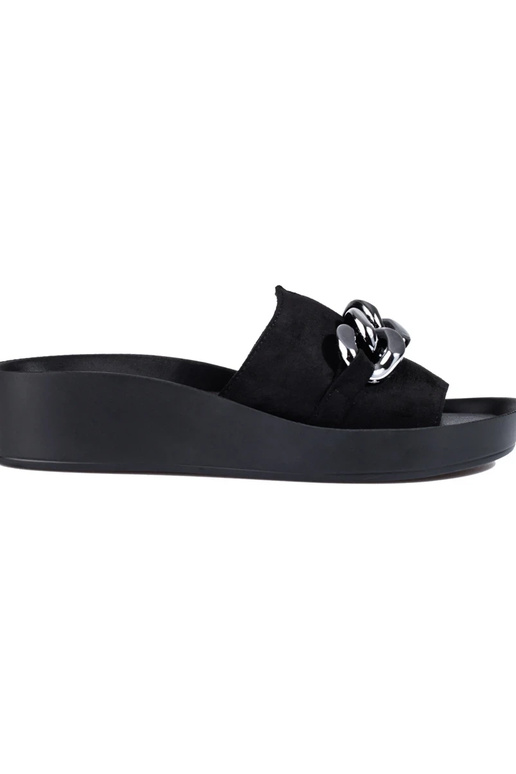 Chaussons noirs avec plateforme... Chaussons noirs avec plateforme...