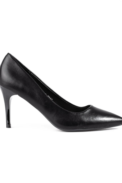 Talons hauts noirs modèle classique...