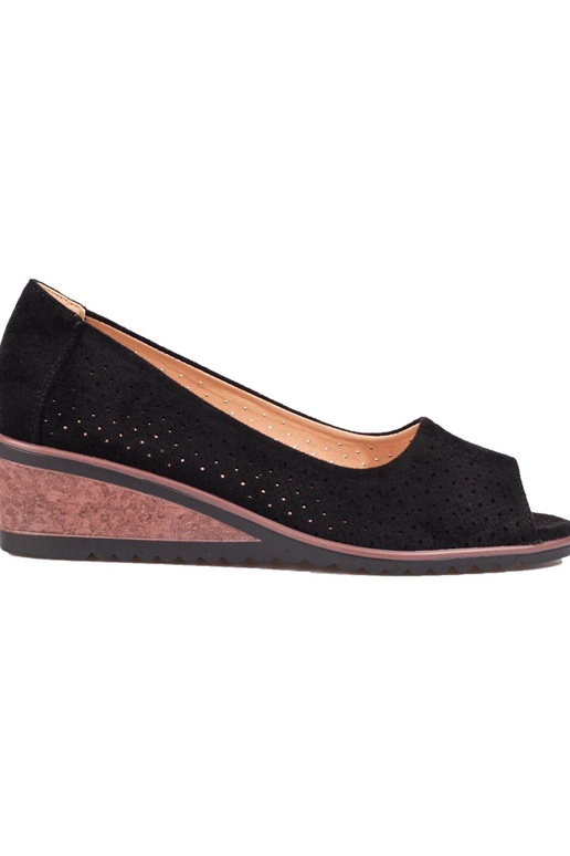 met opengewerkte elementen gemaakt... met opengewerkte elementen gemaakt...