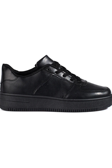 zwarte sportschoenen...
