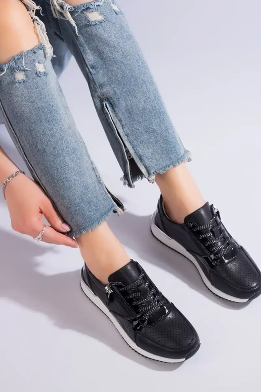 Zwarte leren sportschoenen voor dames Zwarte leren sportschoenen voor dames