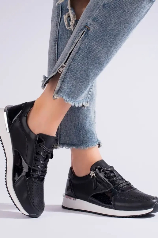 Zwarte leren sportschoenen voor dames Zwarte leren sportschoenen voor dames