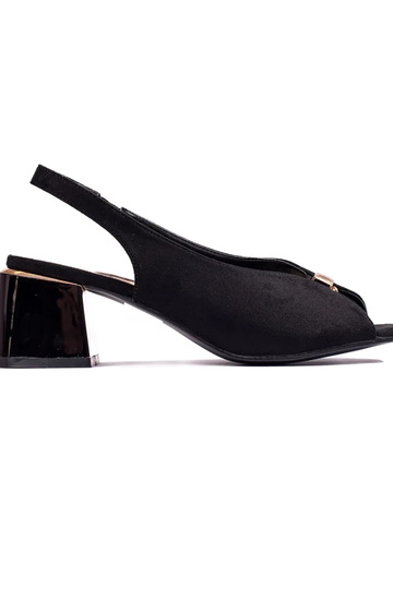 Schwarze Wildledersandalen...