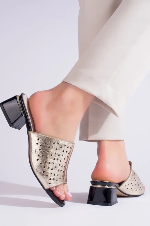 goudkleurige Slippers met een lage...