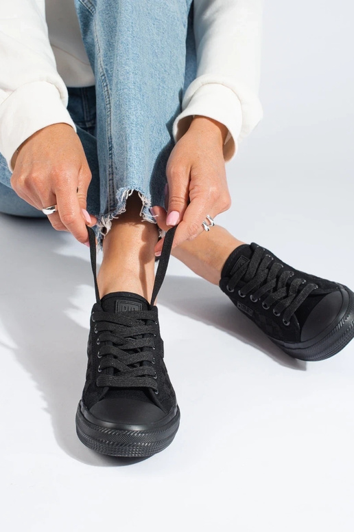 Zwarte klassiek model damessneaker...