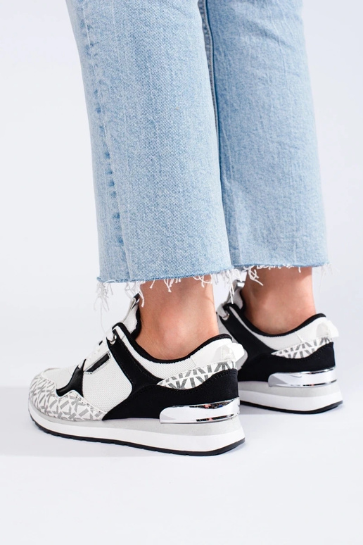 Chaussures femme style sport...