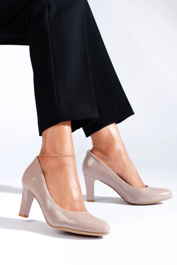 Talons hauts beiges... 2