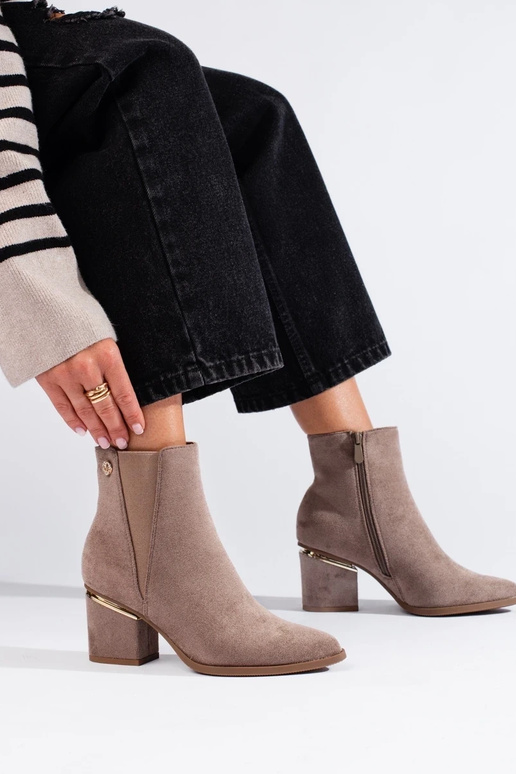 gemaakt van suède damesschoenen...