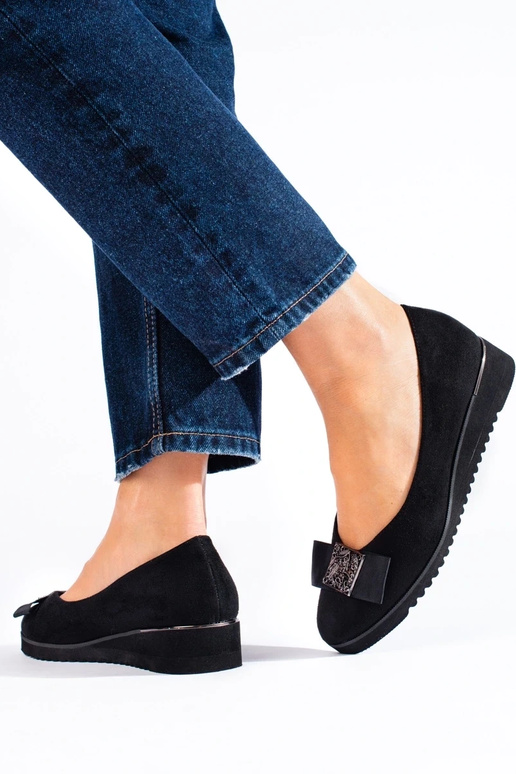 Schwarze Wildleder-High-Heels von... Schwarze Wildleder-High-Heels von...