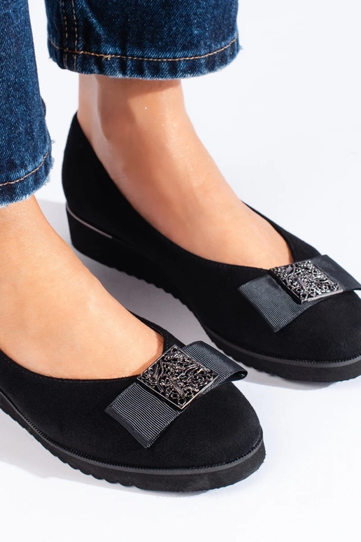 Schwarze Wildleder-High-Heels von... Schwarze Wildleder-High-Heels von...