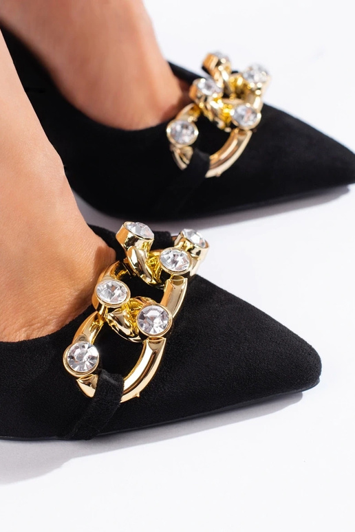 talons hauts en daim noir avec chaîne... talons hauts en daim noir avec chaîne...