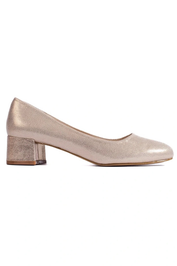 Hochhackige Schuhe