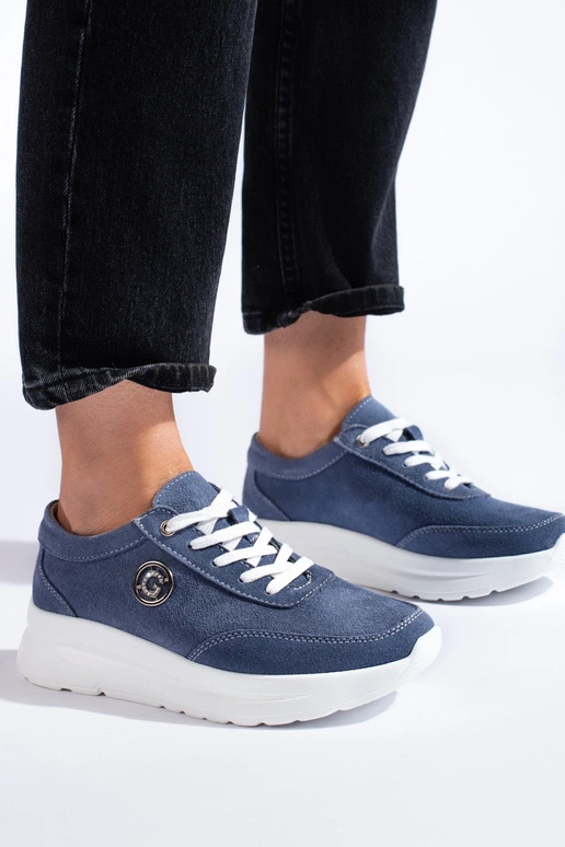 chaussures de sport bleues