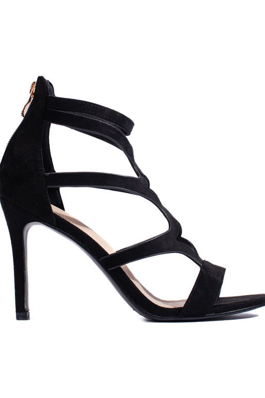 zwarte sandalen met een dunne hak zwarte sandalen met een dunne hak