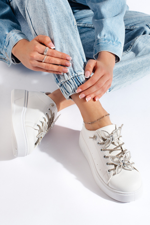 Witte sneakers met vlinders Witte sneakers met vlinders