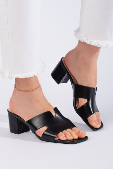 zwarte pantoffels 2