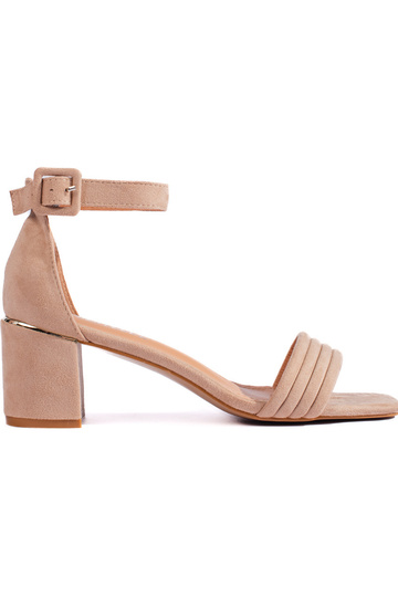 beige suède sandalen met hak