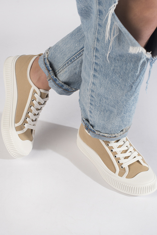 Beige Damenschuhe mit Plateau Beige Damenschuhe mit Plateau