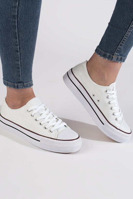 Baskets femme modèle classique... Baskets femme modèle classique...