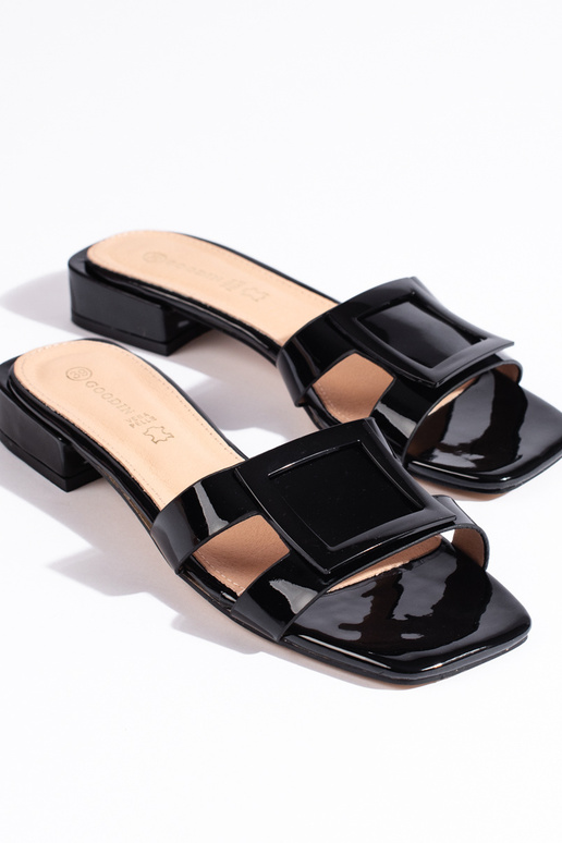 Chaussons noirs modèle classique Chaussons noirs modèle classique