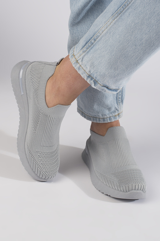 grijze sportschoenen grijze sportschoenen