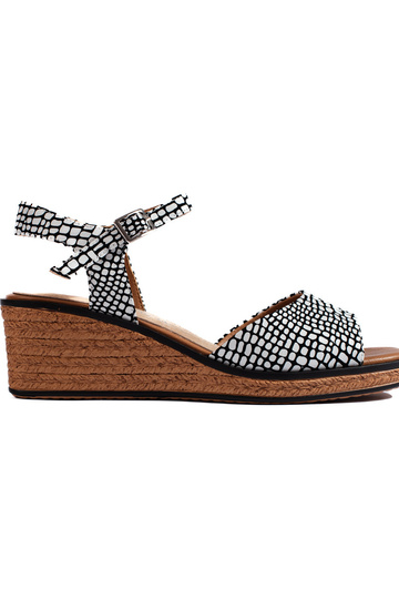 Sandalen von Sergio Leone