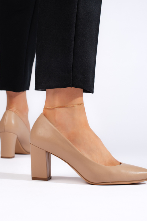 Escarpins hauts en daim beige Sergio... Escarpins hauts en daim beige Sergio...